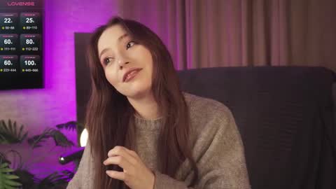 Snapshot of hottpeachh chatting on 12/02/25, 04:35 hottpeachh online show from 12/02/25, 04:35