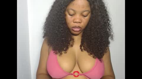 hotty_lora889 online show from 10/15/25, 05:51