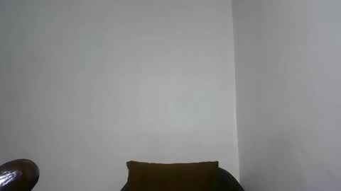 hotty_lora889 online show from 01/17/26, 09:14