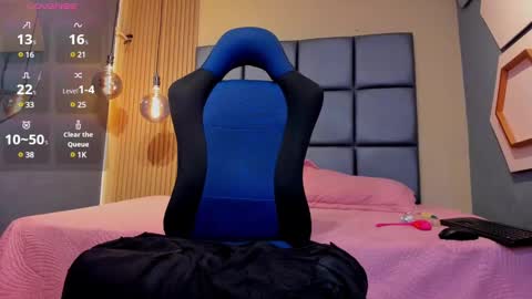 Snapshot of hotty_red_ chatting on 01/08/25, 09:44  HOTTY online show from 01/08/25, 09:44