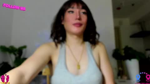 Snapshot of hottycrishinaxx chatting on 02/21/25, 05:02 crishinahotty online show from 02/21/25, 05:02