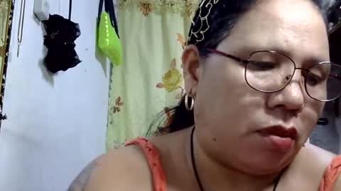 Snapshot of hottycrissy4u chatting on 06/18/26, 01:04 hottycrissy4u online show from 06/18/26, 01:04