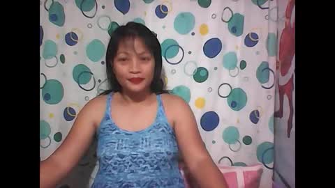 hottyelle1 online show from 02/02/26, 09:30