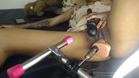 hotvenus1 online show from 12/04/24, 11:02