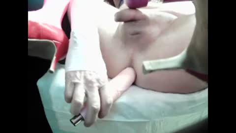 Snapshot of hotwetass2015 chatting on 02/27/25, 07:12 SissyNaaughtyClitty online show from 02/27/25, 07:12