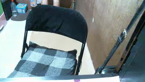 Snapshot of hotwildts chatting on 12/17/24, 01:18 FRANCINE online show from 12/17/24, 01:18