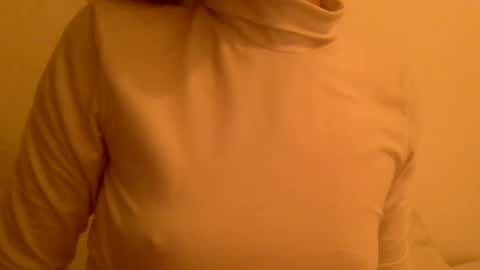 Snapshot of hotwinterxx chatting on 12/15/24, 12:40 Hotwixx online show from 12/15/24, 12:40