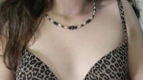 Hotwixx online show from 03/01/26, 11:51
