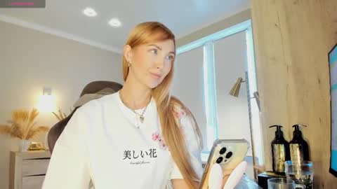 Snapshot of hotyplays chatting on 03/15/26, 11:05 Susan online show from 03/15/26, 11:05