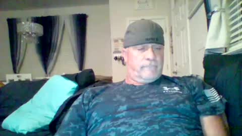 Snapshot of hotyummycock69 chatting on 07/12/26, 07:10 hotyummycock69 online show from 07/12/26, 07:10
