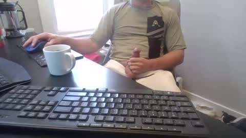 hoverday online show from 12/03/25, 07:45