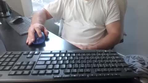 hoverday online show from 04/16/26, 01:45