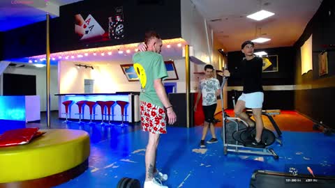 Snapshot of howents chatting on 01/24/25, 04:16 HOWENTS online show from 01/24/25, 04:16