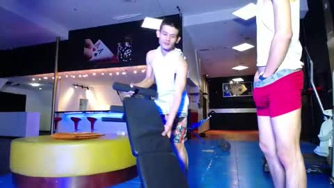 Snapshot of howents chatting on 01/27/25, 03:04 HOWENTS online show from 01/27/25, 03:04