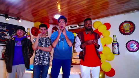 Snapshot of howents chatting on 02/05/25, 02:40 HOWENTS online show from 02/05/25, 02:40