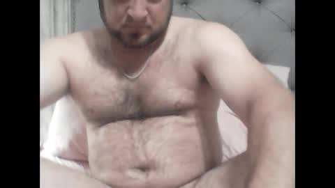 Snapshot of howieramder chatting on 02/11/25, 05:16 howieramder online show from 02/11/25, 05:16