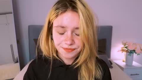 Snapshot of howimeturmum chatting on 10/10/25, 05:23 ash. see u on sunday online show from 10/10/25, 05:23