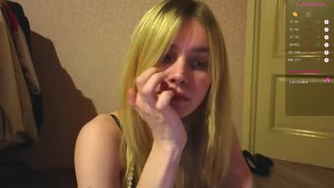 Snapshot of howimeturmum chatting on 03/23/26, 04:33 ash. see u on sunday online show from 03/23/26, 04:33