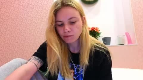 Snapshot of howimeturmum chatting on 03/28/26, 05:45 ash. see u on sunday online show from 03/28/26, 05:45