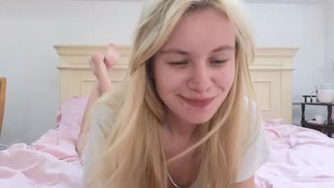 Snapshot of howimeturmum chatting on 07/27/26, 04:03 ash. see u on sunday online show from 07/27/26, 04:03
