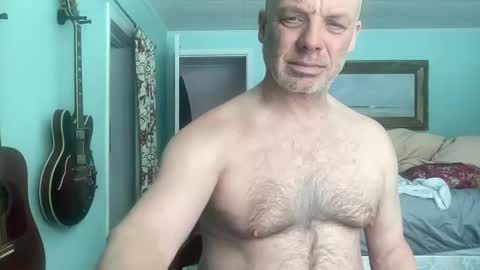 Snapshot of howlingatnothing chatting on 02/24/26, 05:00 howlingatnothing online show from 02/24/26, 05:00