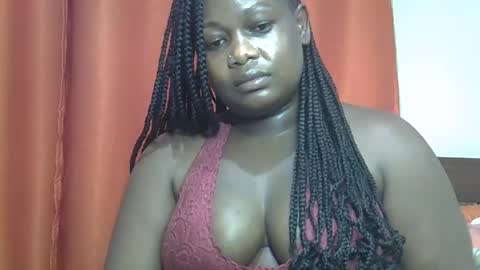 Snapshot of howt_lovee chatting on 12/10/24, 01:00 Hailey chloe online show from 12/10/24, 01:00