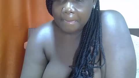 Snapshot of howt_lovee chatting on 12/15/24, 03:20 Hailey chloe online show from 12/15/24, 03:20