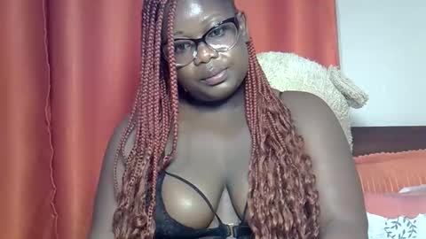 Snapshot of howt_lovee chatting on 01/08/25, 04:44 Hailey chloe online show from 01/08/25, 04:44