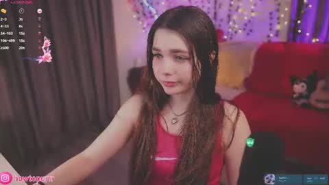 Snapshot of howtomeow chatting on 06/10/26, 05:01 Mia online show from 06/10/26, 05:01