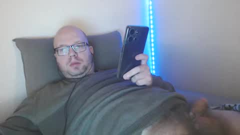 Snapshot of hoyboydkk chatting on 02/02/26, 04:33 Christian online show from 02/02/26, 04:33