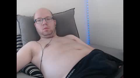 Snapshot of hoyboydkk chatting on 03/05/26, 02:02 Christian online show from 03/05/26, 02:02