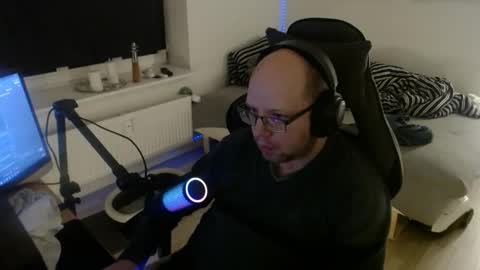 Snapshot of hoyboydkk chatting on 03/09/26, 12:36 Christian online show from 03/09/26, 12:36