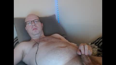 Snapshot of hoyboydkk chatting on 04/20/26, 03:31 Christian online show from 04/20/26, 03:31