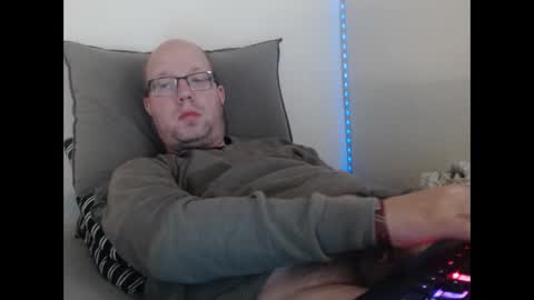 Snapshot of hoyboydkk chatting on 04/25/26, 03:53 Christian online show from 04/25/26, 03:53