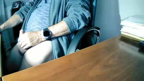 Snapshot of hpeter111 chatting on 09/24/25, 09:07 Peter online show from 09/24/25, 09:07