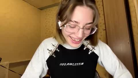 hsiuscherich online show from 01/16/26, 02:10