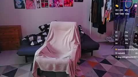 Snapshot of hua_lian chatting on 04/21/26, 02:51 Alice online show from 04/21/26, 02:51