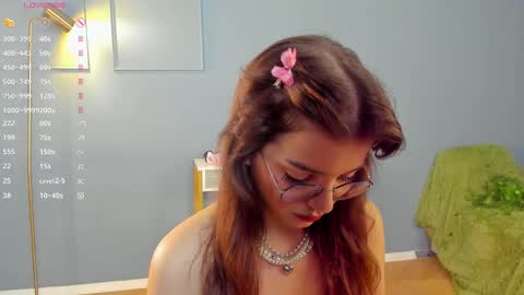 Diane online show from 09/18/25, 07:16