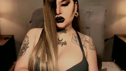 Snapshot of hubadera chatting on 10/11/25, 12:32 hubadera online show from 10/11/25, 12:32