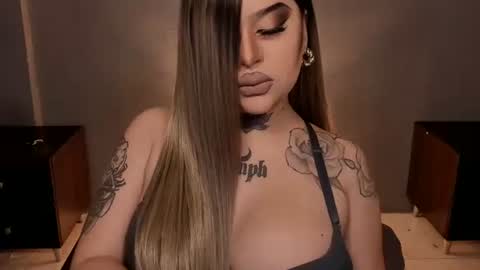 Snapshot of hubadera chatting on 10/15/25, 12:11 hubadera online show from 10/15/25, 12:11