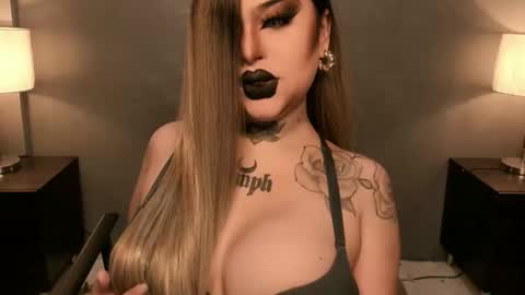 Snapshot of hubadera chatting on 11/12/25, 11:14 hubadera online show from 11/12/25, 11:14