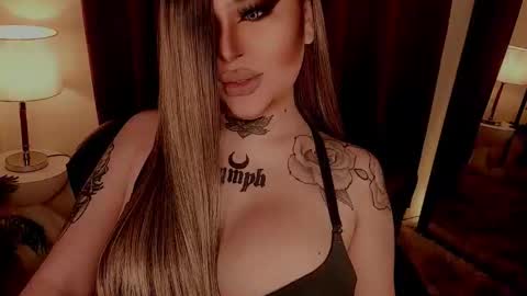 Snapshot of hubadera chatting on 03/22/26, 01:20 hubadera online show from 03/22/26, 01:20