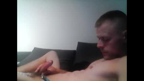 hubikush22 online show from 10/08/25, 05:54