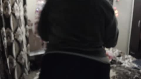 Snapshot of hugeassdevil chatting on 12/14/24, 01:39 hugeassdevil online show from 12/14/24, 01:39