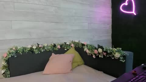 Snapshot of hugeboobserin chatting on 01/23/25, 07:22 Erin online show from 01/23/25, 07:22