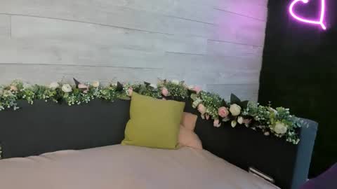 Snapshot of hugeboobserin chatting on 01/28/25, 07:32 Erin online show from 01/28/25, 07:32