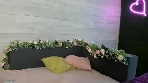 Snapshot of hugeboobserin chatting on 01/29/25, 07:36 Erin online show from 01/29/25, 07:36