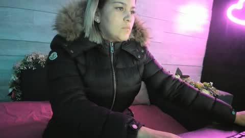 Snapshot of hugeboobserin chatting on 02/05/25, 05:09 Erin online show from 02/05/25, 05:09