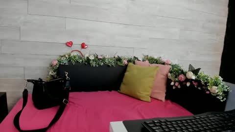 Snapshot of hugeboobserin chatting on 02/17/25, 08:19 Erin online show from 02/17/25, 08:19