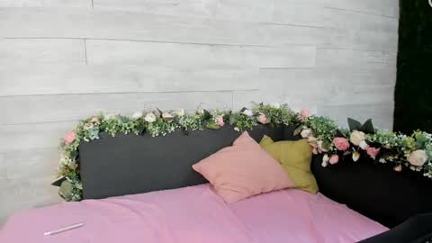 Snapshot of hugeboobserin chatting on 03/11/25, 07:37 Erin online show from 03/11/25, 07:37